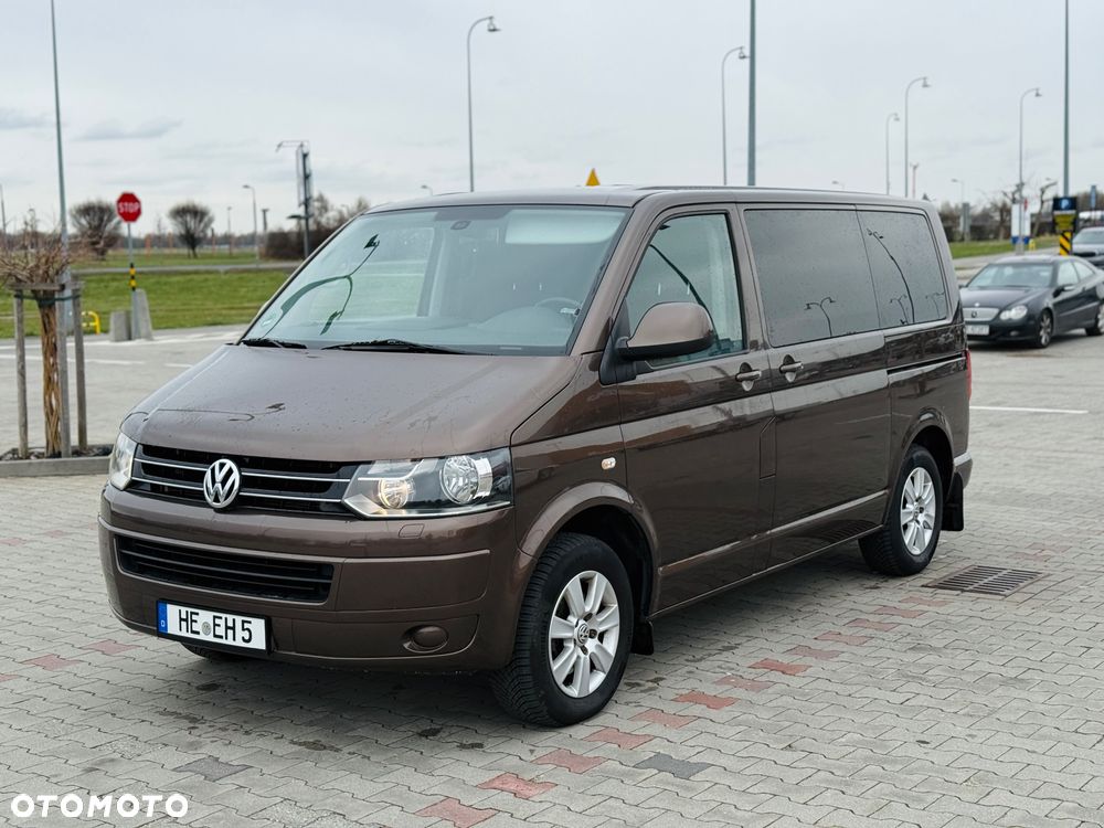 Volkswagen Multivan - 1