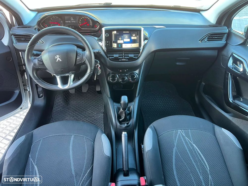 Peugeot 208 1.2 PureTech Style - 11