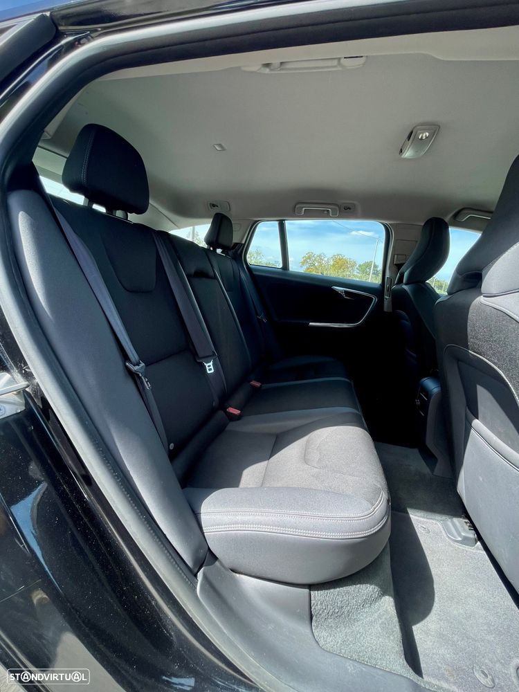 Volvo V60 DRIVe Geartronic Powershift Momentum - 18