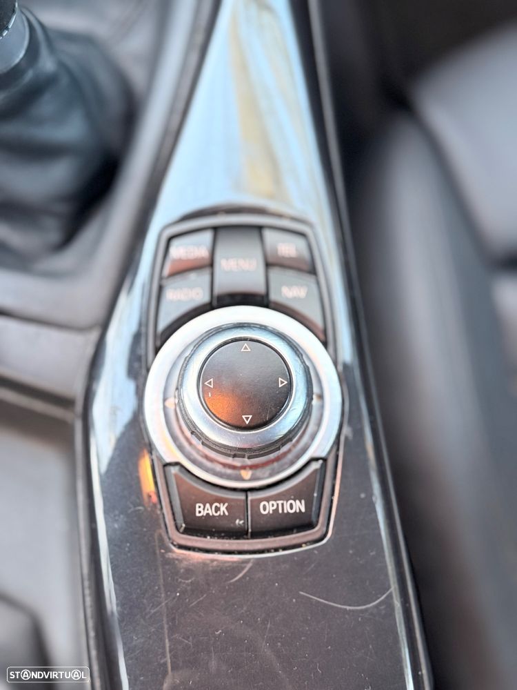 BMW 116 d EfficientDynamics Edition Sport Line - 23