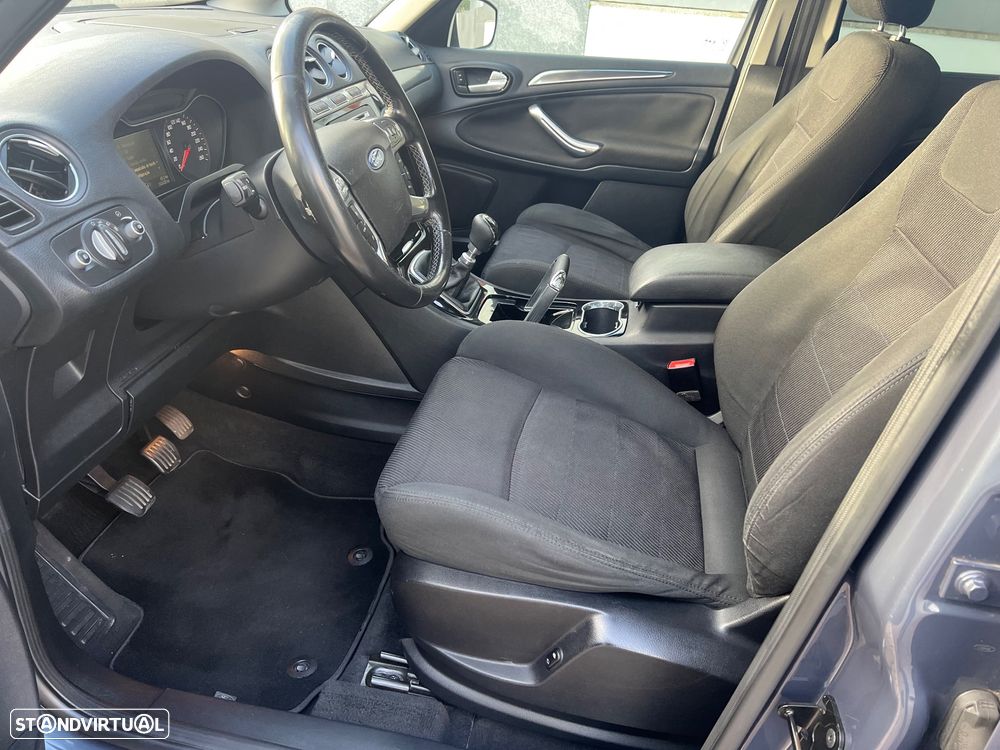 Ford S-Max 2.0 TDCi Titanium 7L - 9