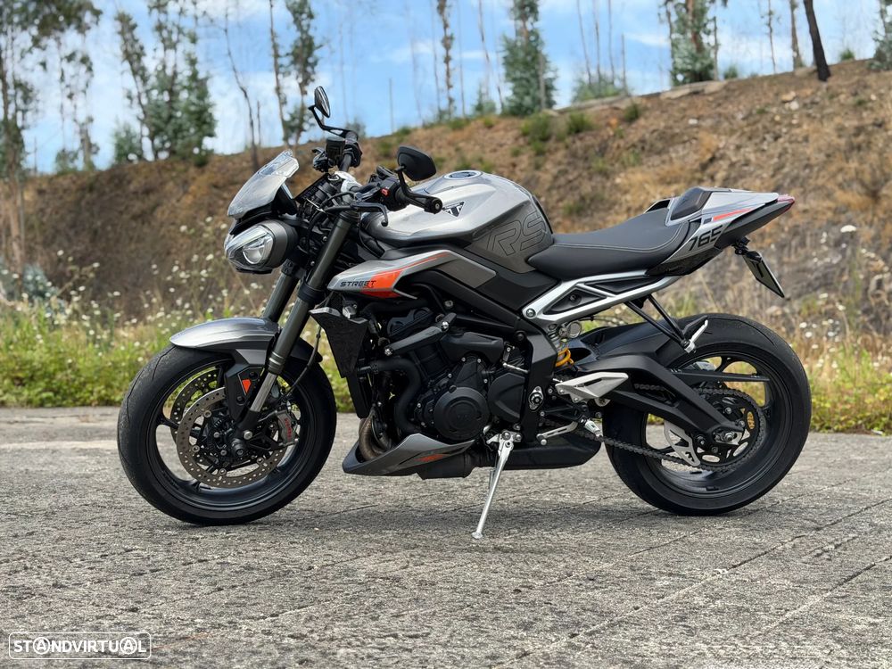 Triumph Street Triple 765 RS - 4