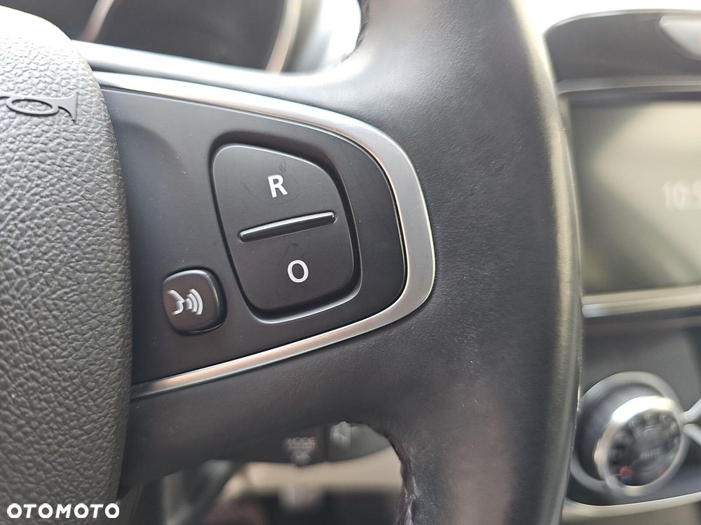 Renault Captur - 19