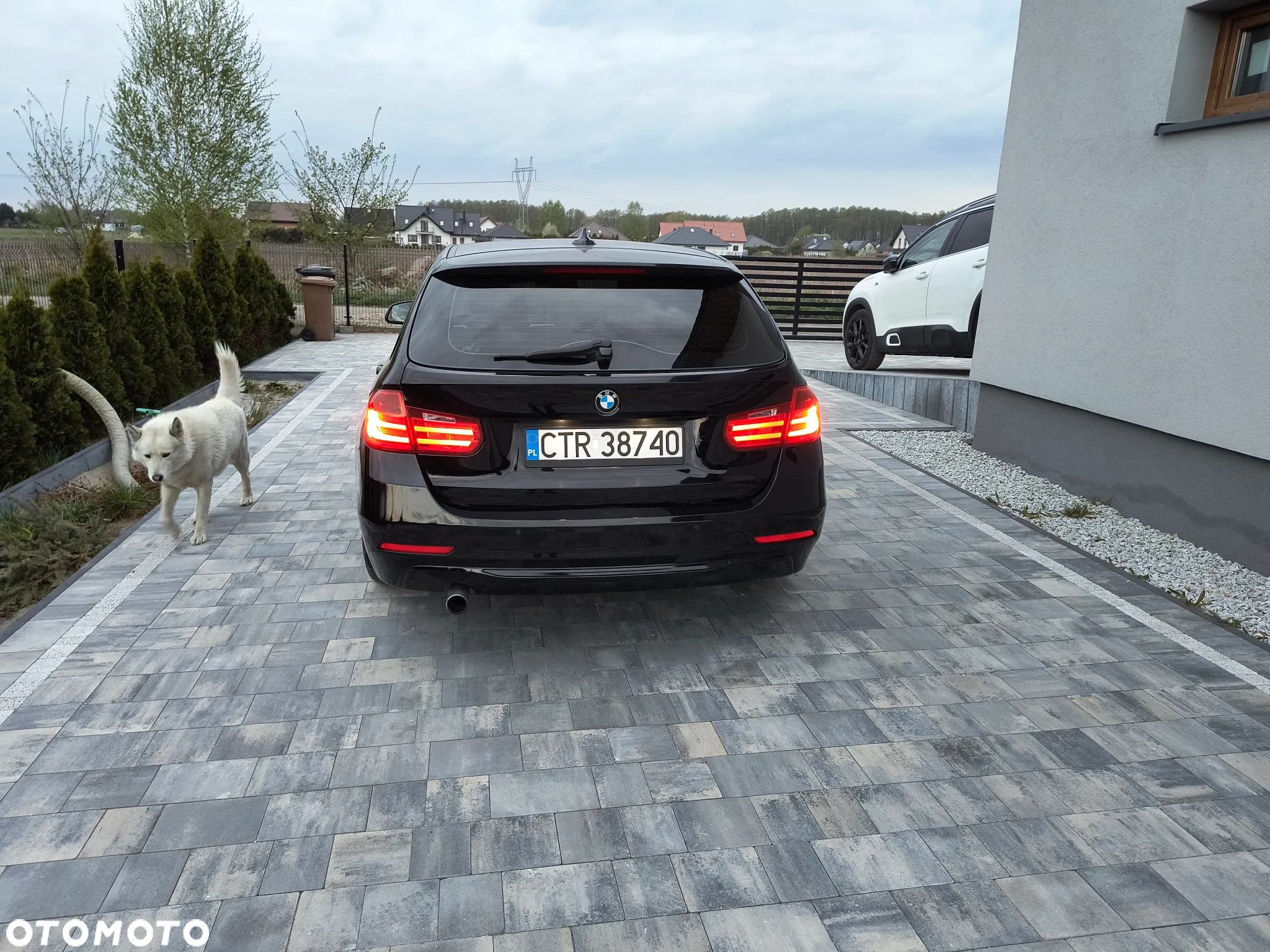BMW Seria 3 318d Touring - 8
