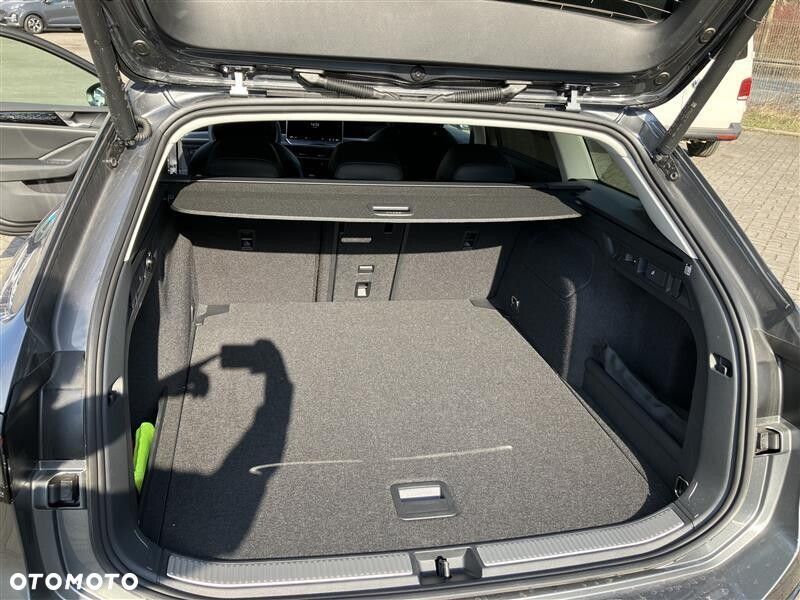 Volkswagen Passat - 13