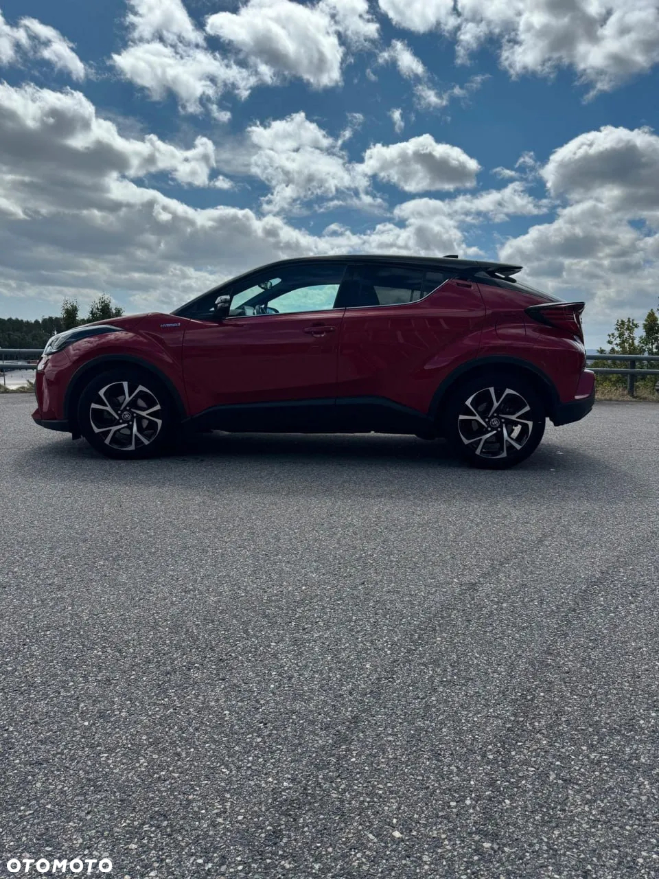 Toyota C-HR Hybrid Lounge - 22