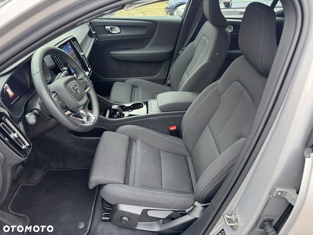 Volvo EX30 Single Motor RWD Plus - 21