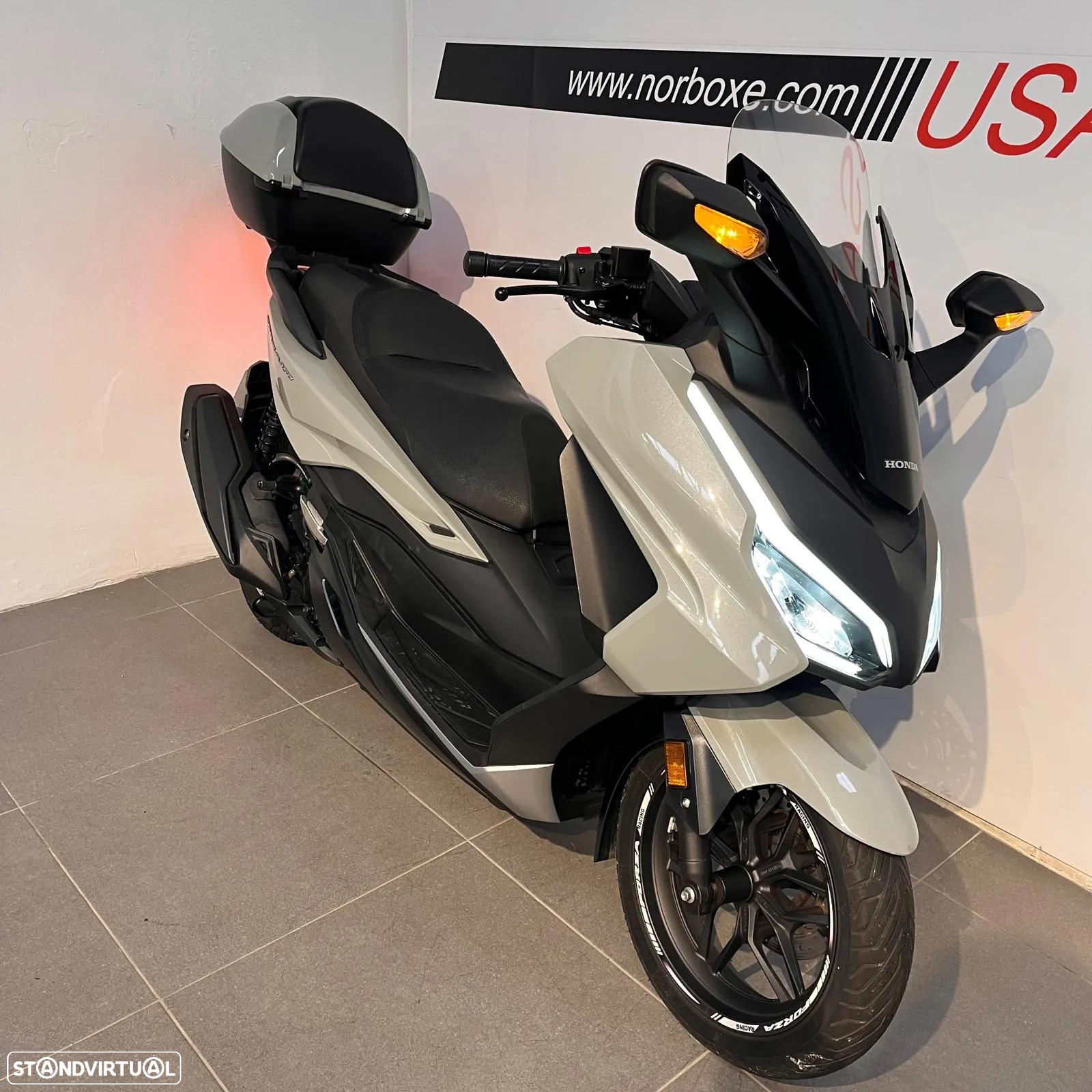 Honda Forza 350 bluetooth - 4