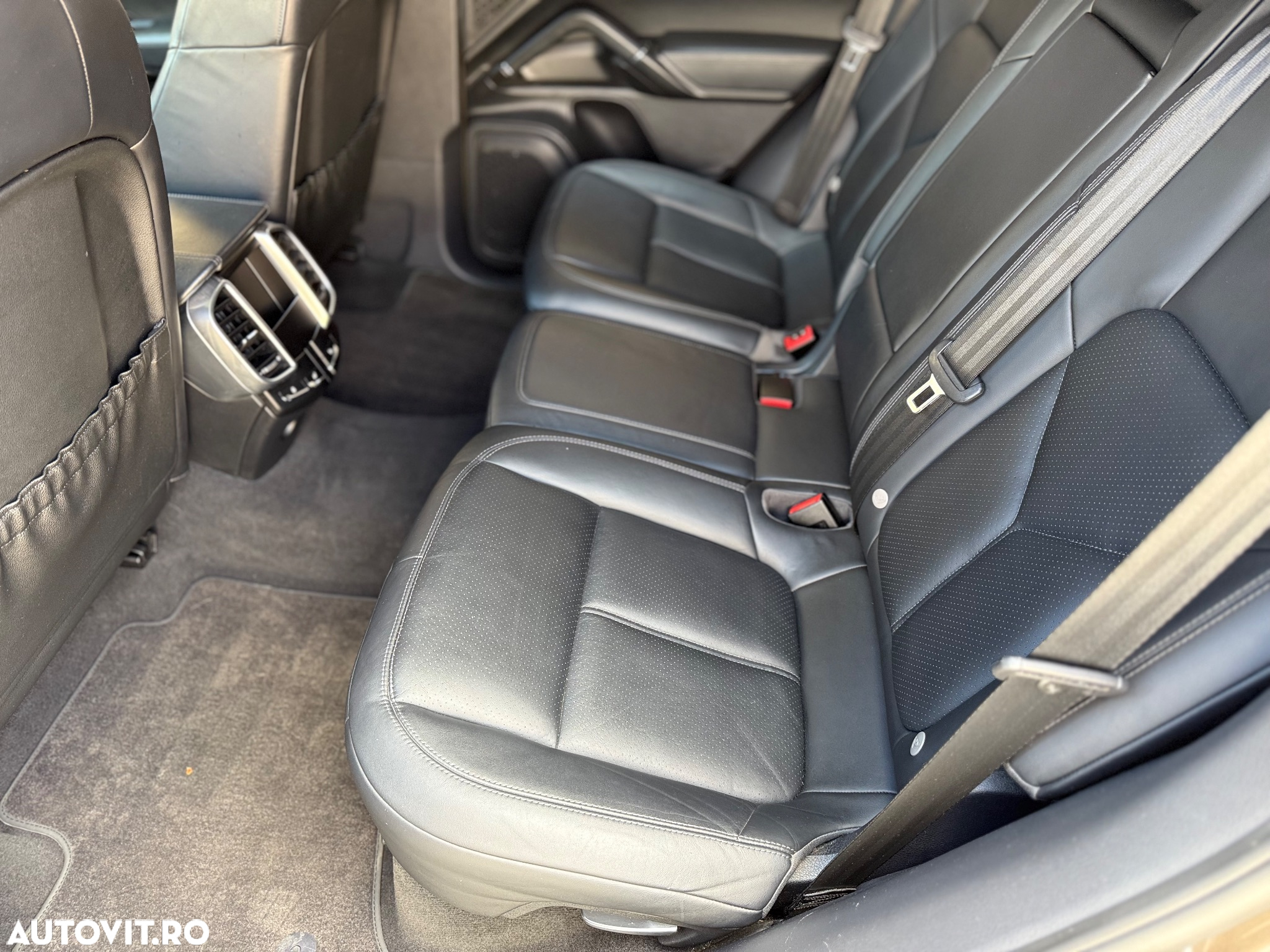 Porsche Cayenne Diesel Platinum Edition - 7
