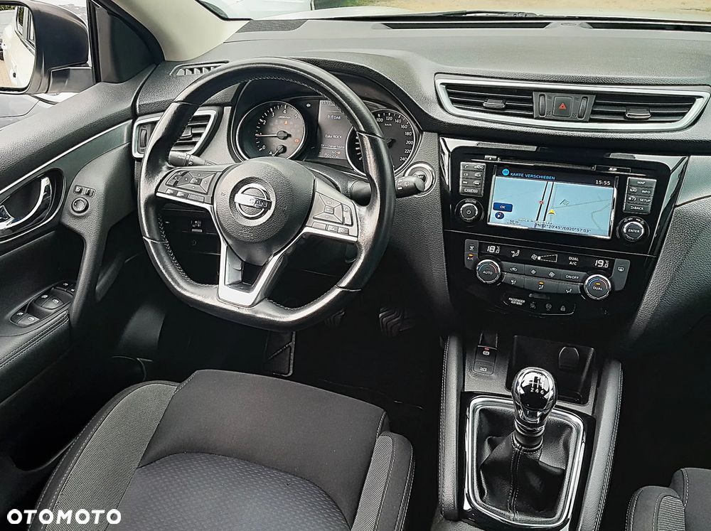 Nissan Qashqai 1.3 DIG-T N-Connecta - 15