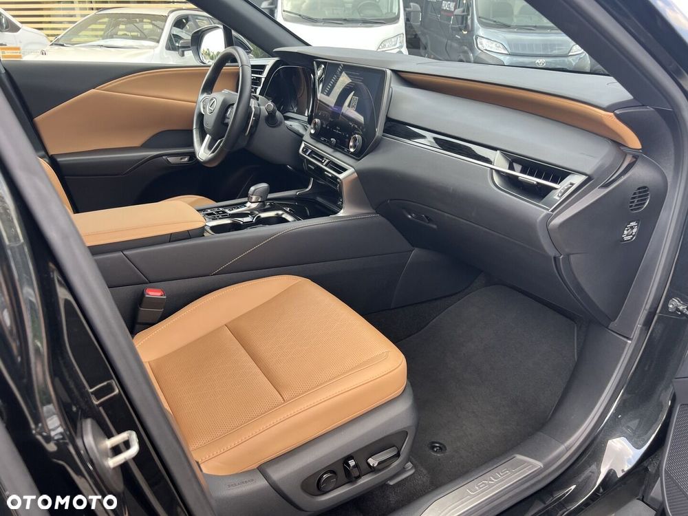 Lexus RX - 27