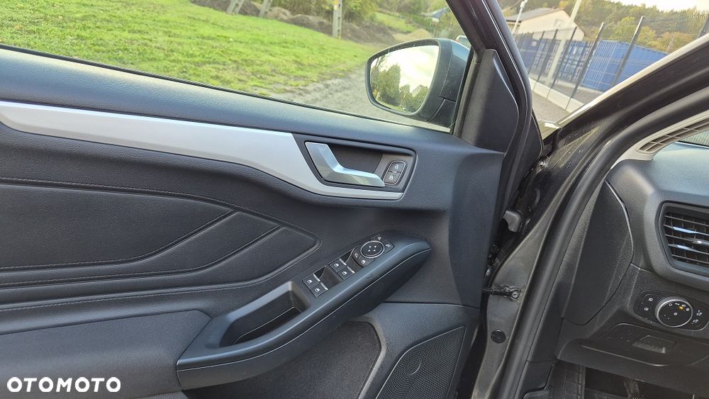 Ford Focus 1.5 EcoBlue STart-Stopp-System TITANIUM - 14
