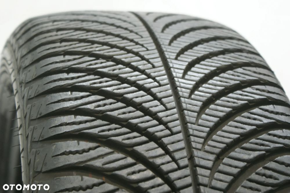215/50R17 GOODYEAR VECTOR 4SEASONS G2 , 8mm 2024r B3455 - 2