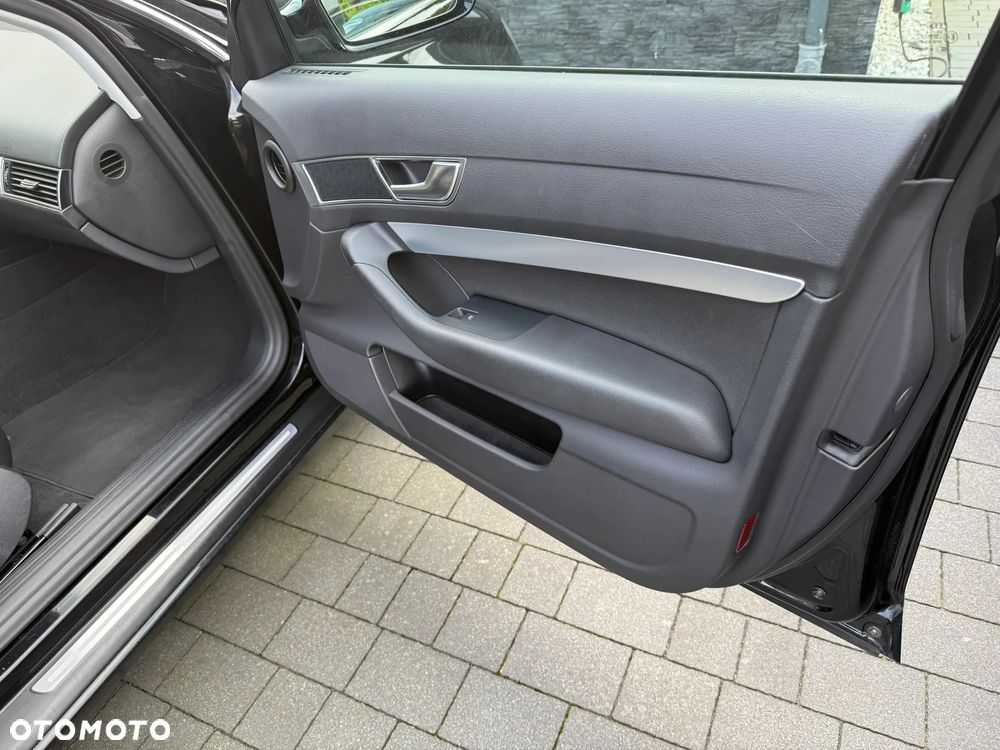 Audi A6 Avant - 24