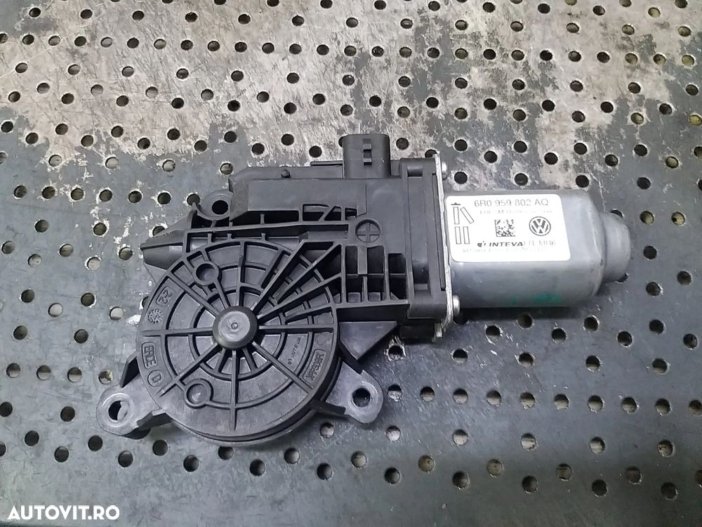 Motoras macara dreapta fata skoda fabia 2 5j 6r0959802aq - 3