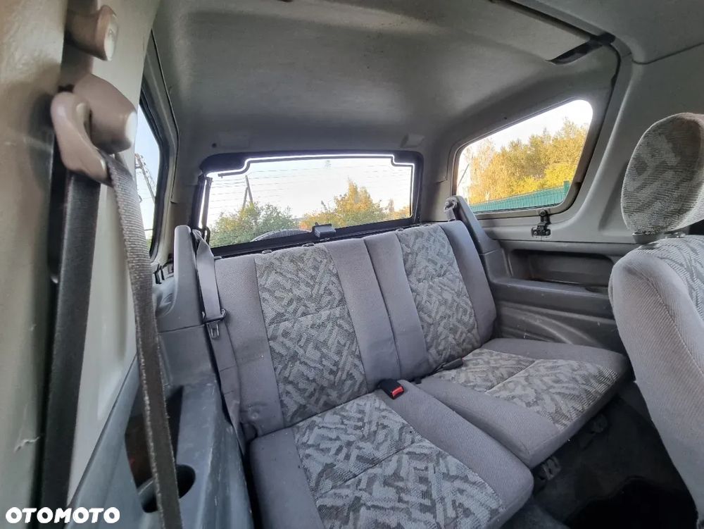 Suzuki Grand Vitara 2.0 - 17
