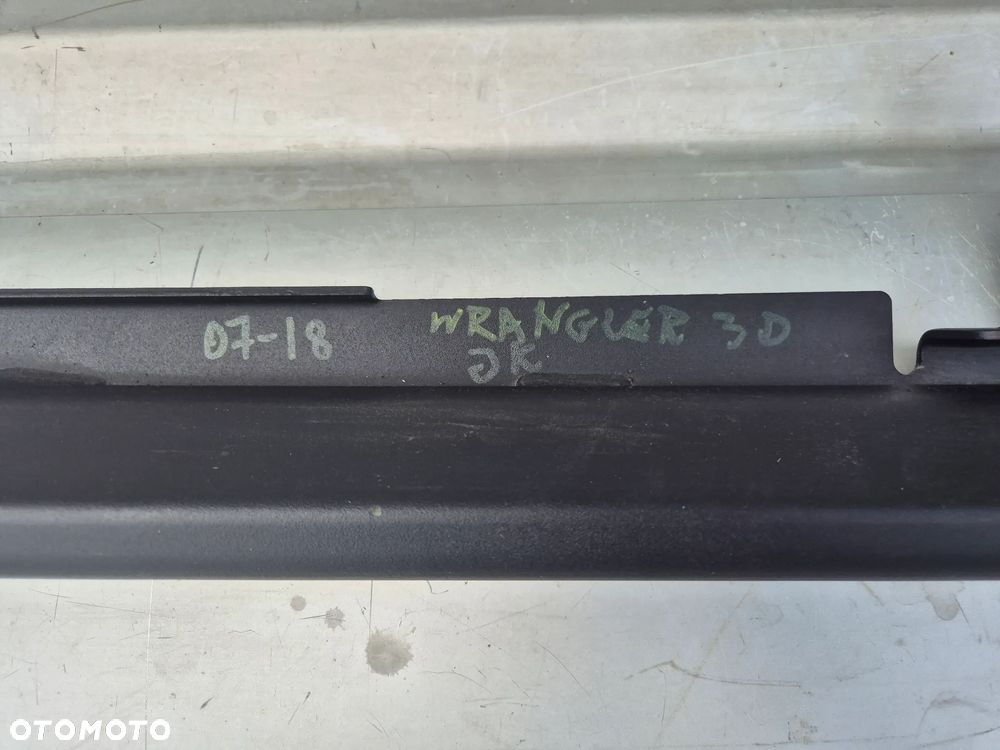Próg prawy Jeep Wrangler Rubicon JK 3D  55397066AI - 2