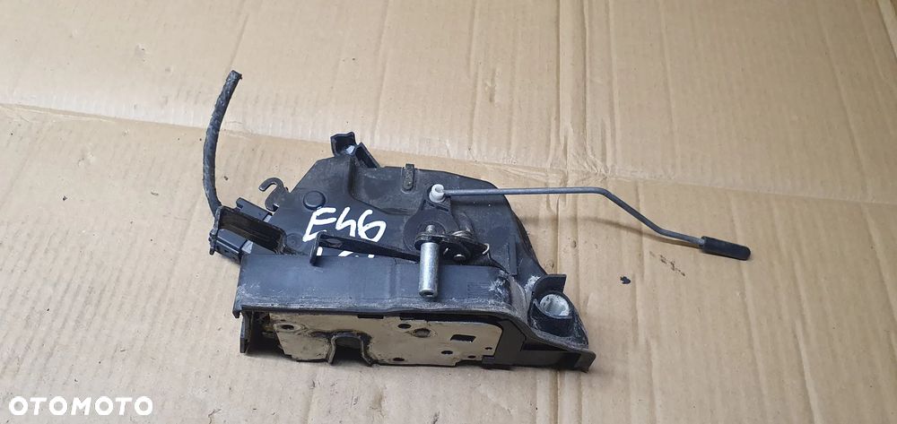 Zamek lewy przód przedni lewy BMW E46 Europa 8253431 - 4