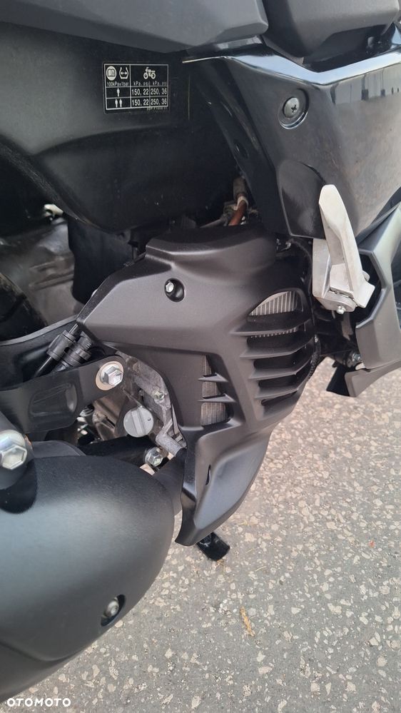 Yamaha NMAX - 31