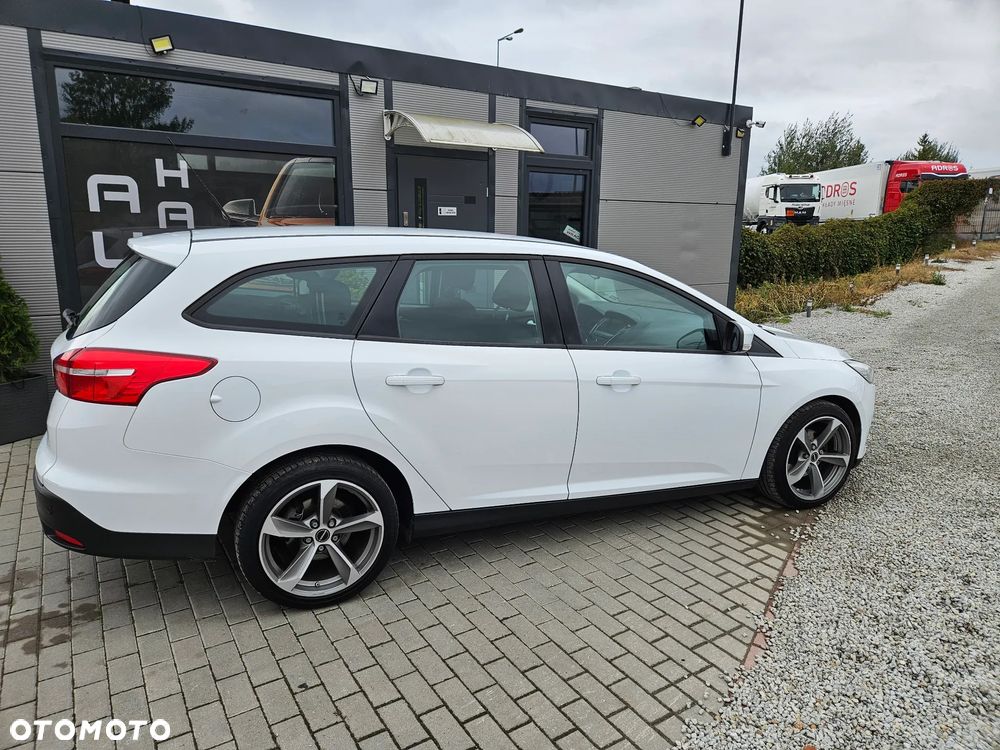 Ford Focus 1.5 TDCi Trend Sport ASS - 8