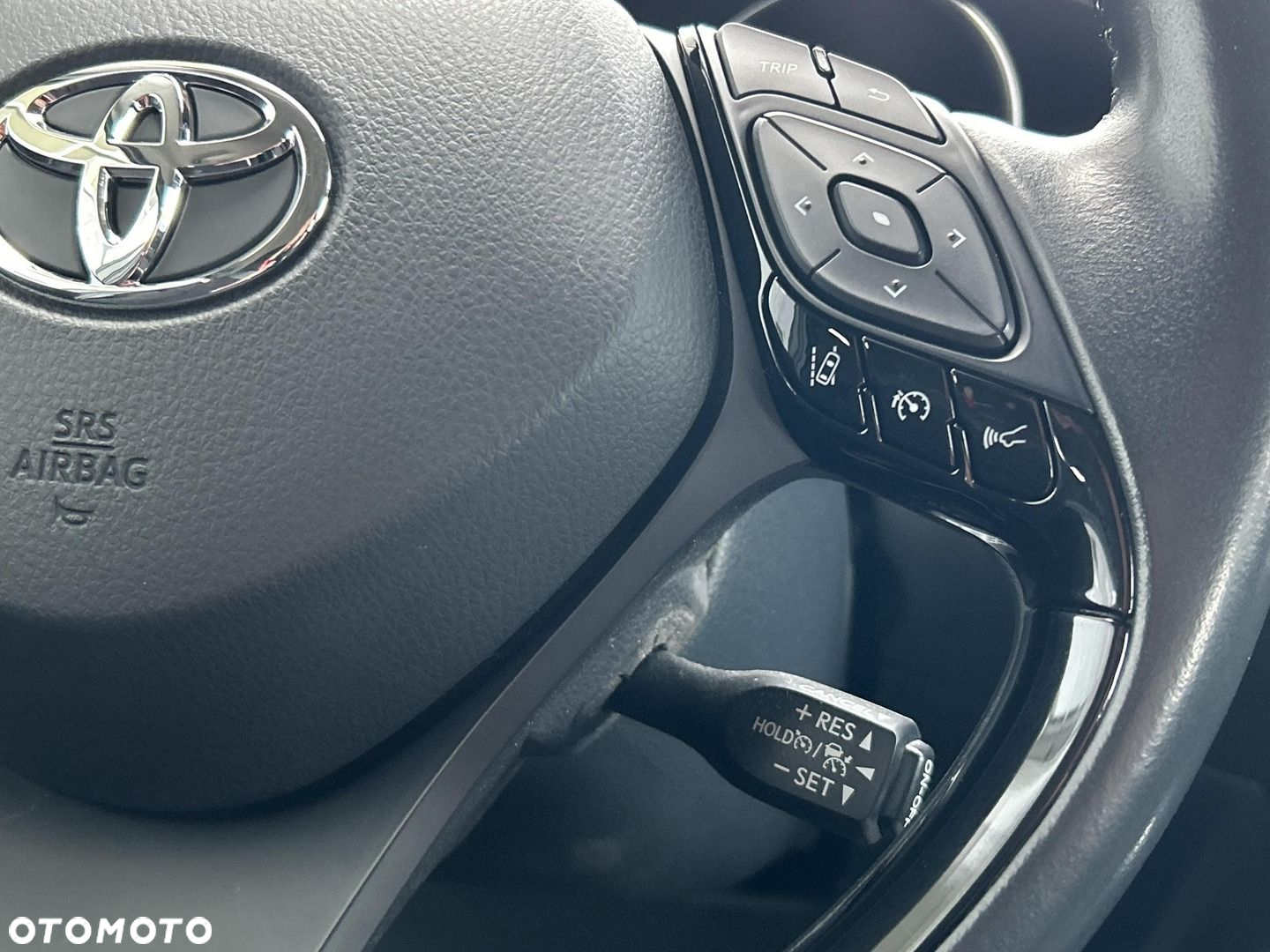 Toyota C-HR - 15