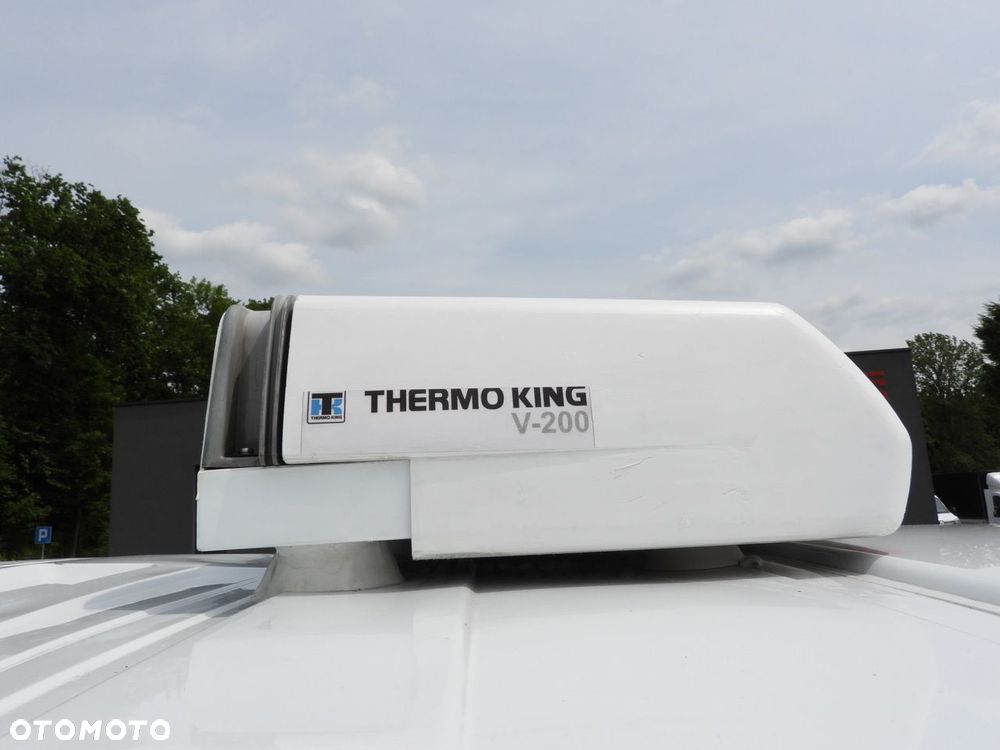 Renault TRAFIC  FURGON CHŁODNIA  0*C TEMPOMAT LEDY KLIMATYZACJA  120KM - 23