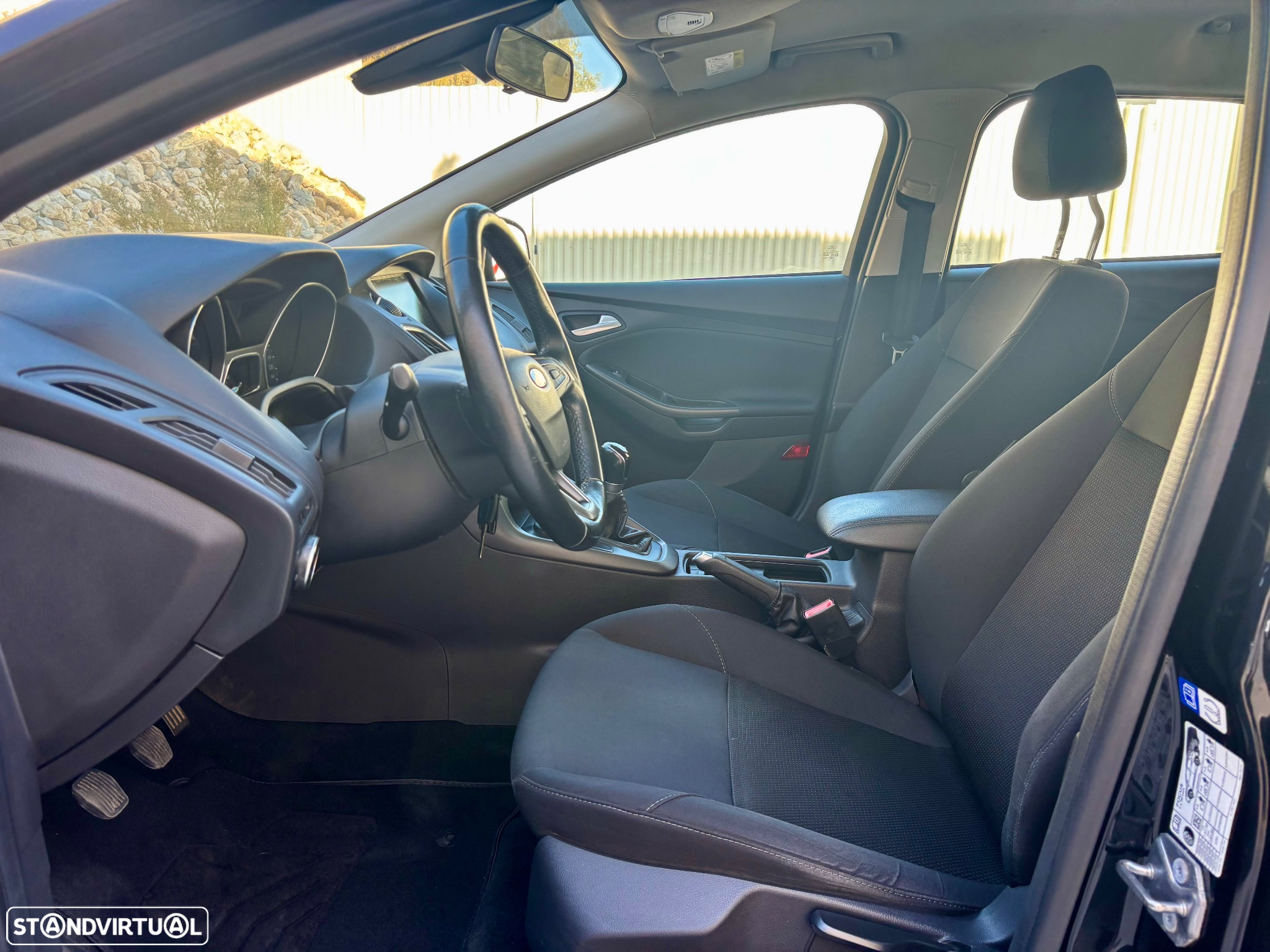 Ford Focus SW 1.0 SCTi Titanium - 24