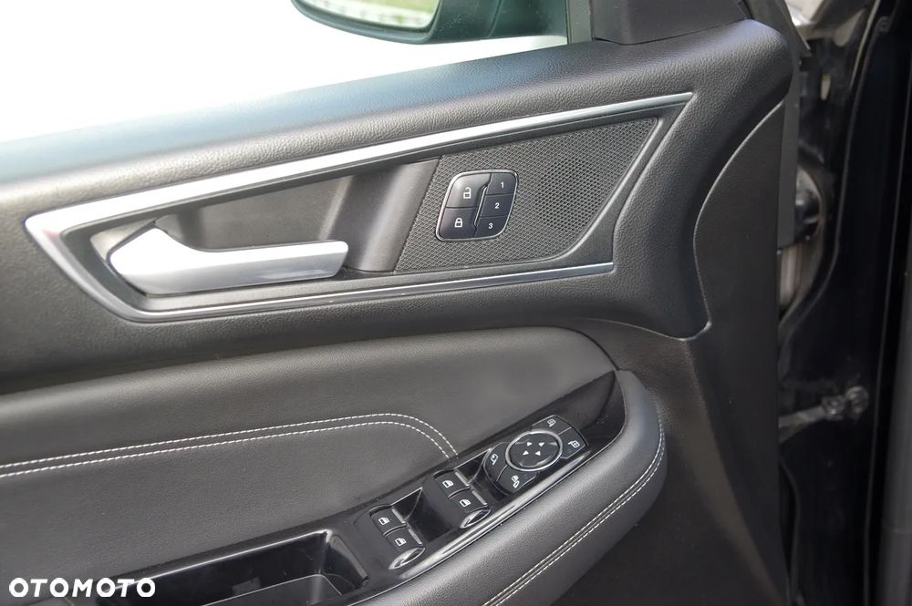 Ford S-Max 2.0 TDCi 4WD Titanium PowerShift - 17