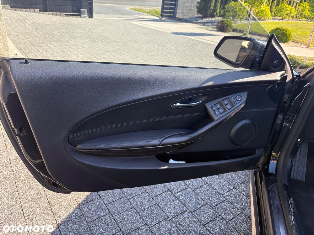 BMW Seria 6 650 i - 26