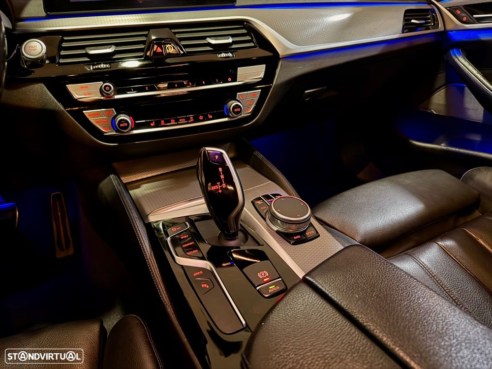 BMW 530 e iPerformance Pack M - 29