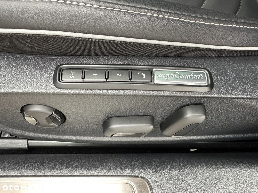 Volkswagen Arteon 2.0 TSI DSG R-Line Edition - 17