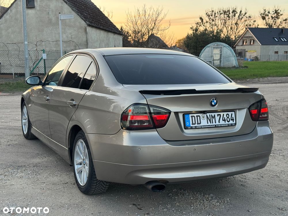 BMW Seria 3 320i Edition Exclusive - 7