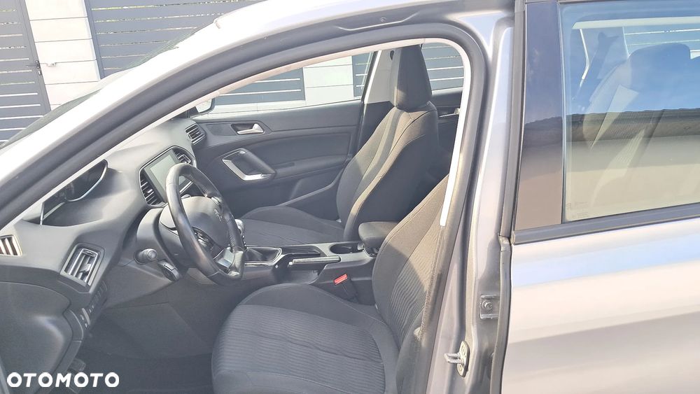 Peugeot 308 e-HDi 115 Stop & Start Allure - 13