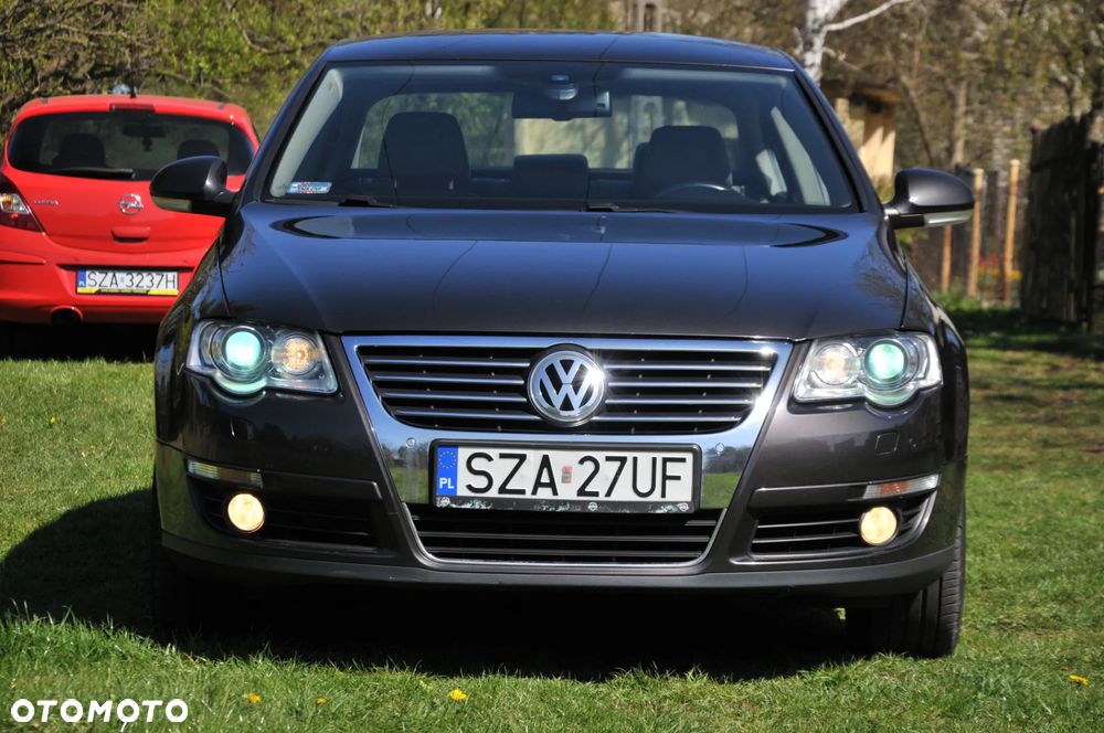 Volkswagen Passat 2.0 TDI DPF Highline - 5