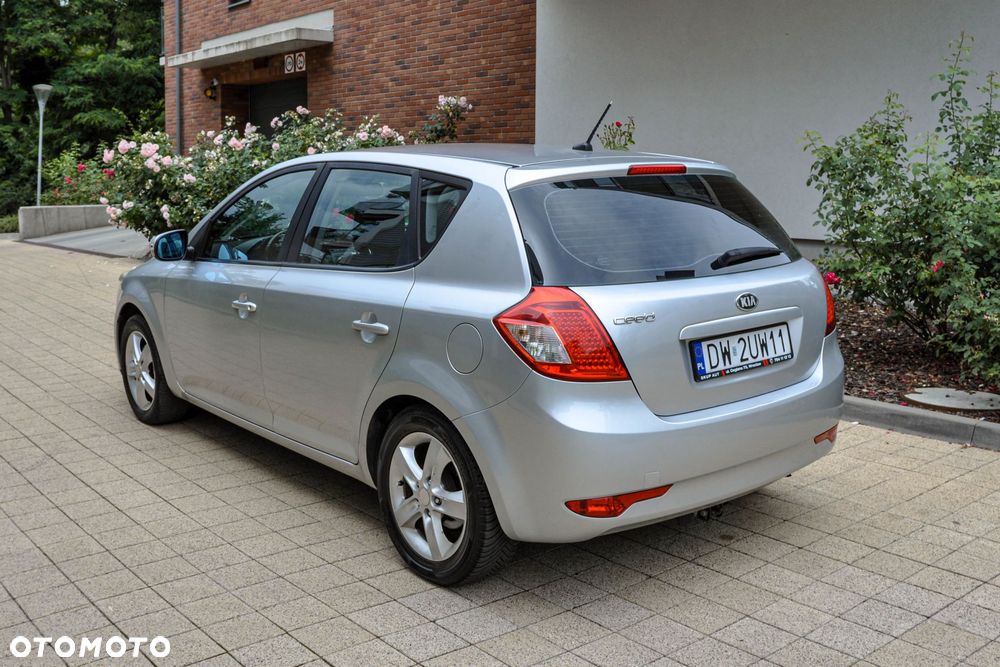 Kia Ceed - 3