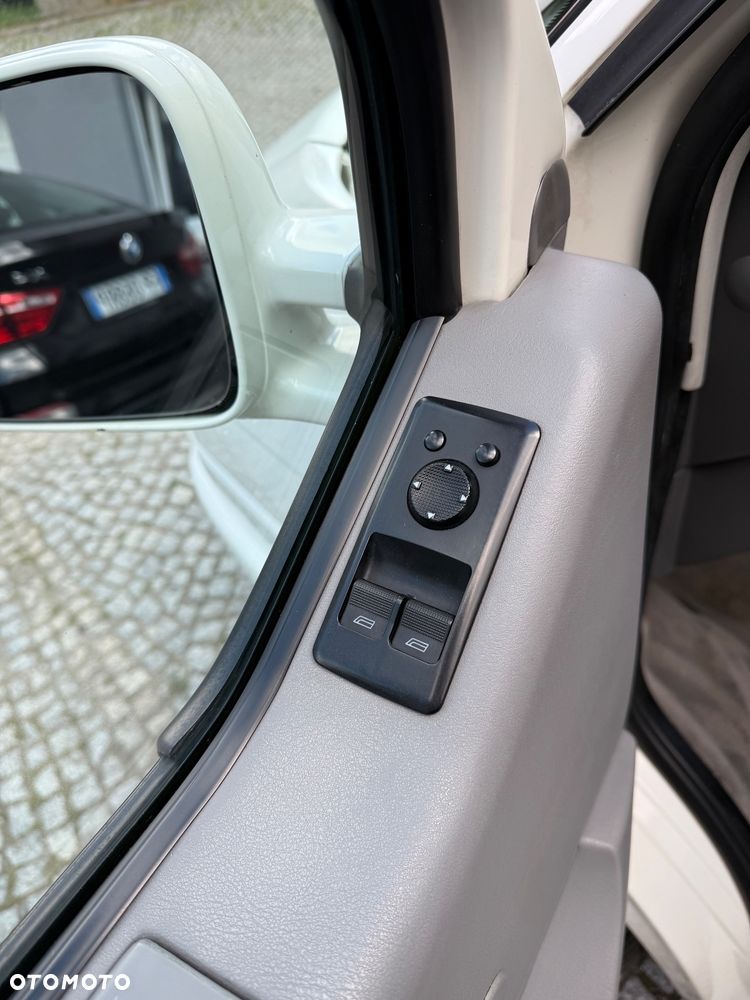 Volkswagen California - 13