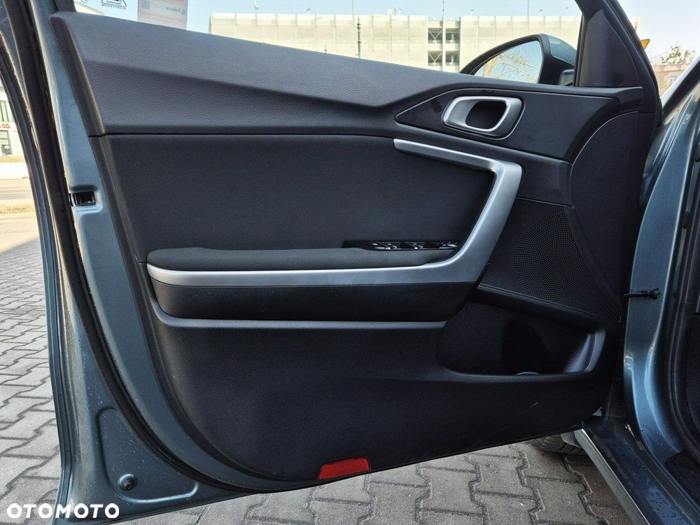 Kia Ceed 1.5 T-GDI M - 12