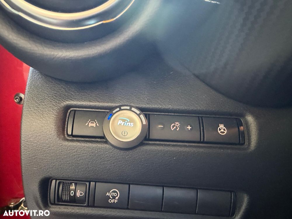 Nissan Juke DIG-T 114CP 7DCT N-Connecta - 11