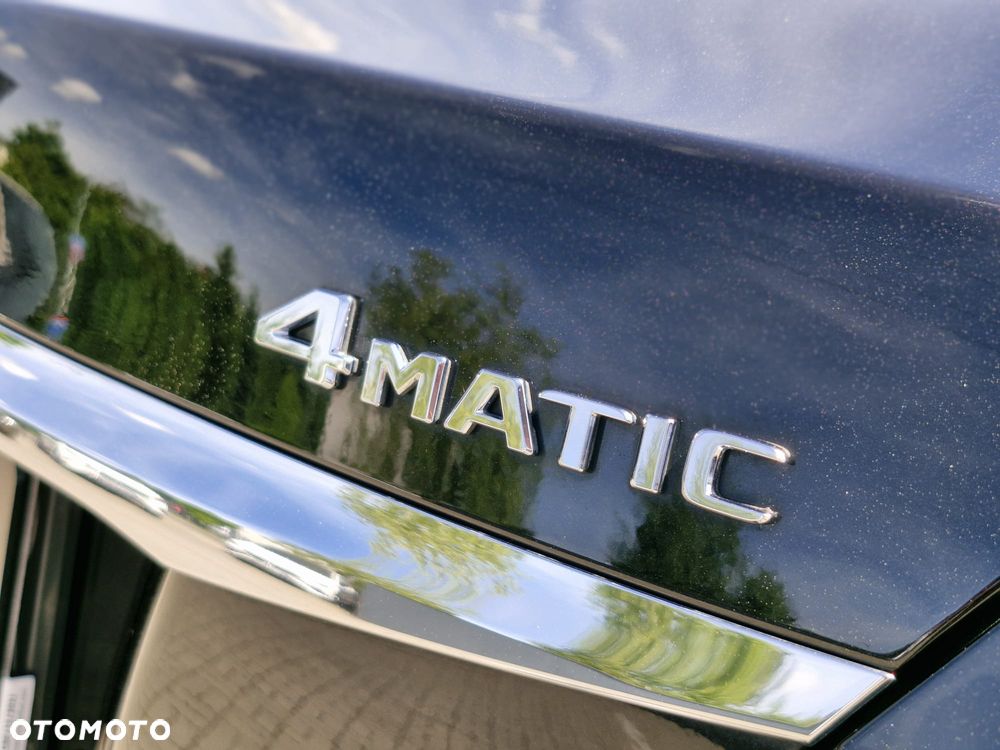 Mercedes-Benz Klasa E 220 d 4-Matic 9G-TRONIC - 40