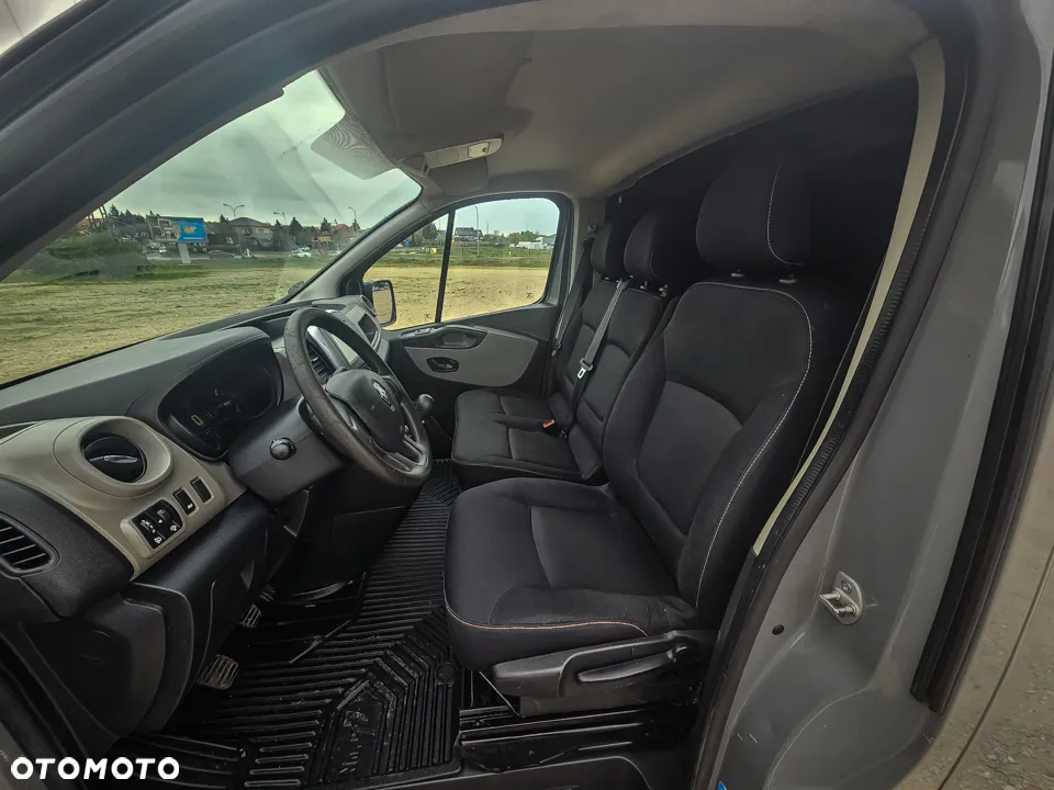 Renault TRAFIC - 18
