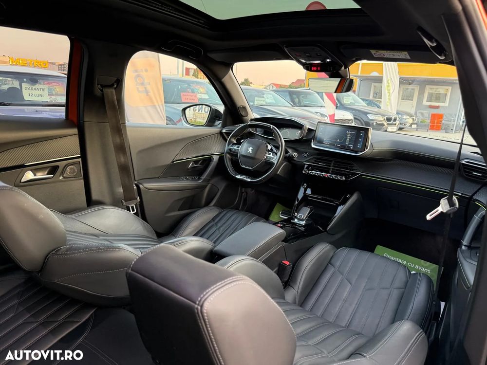 Peugeot 2008 1.2 L PureTech STT EAT8 GT - 7