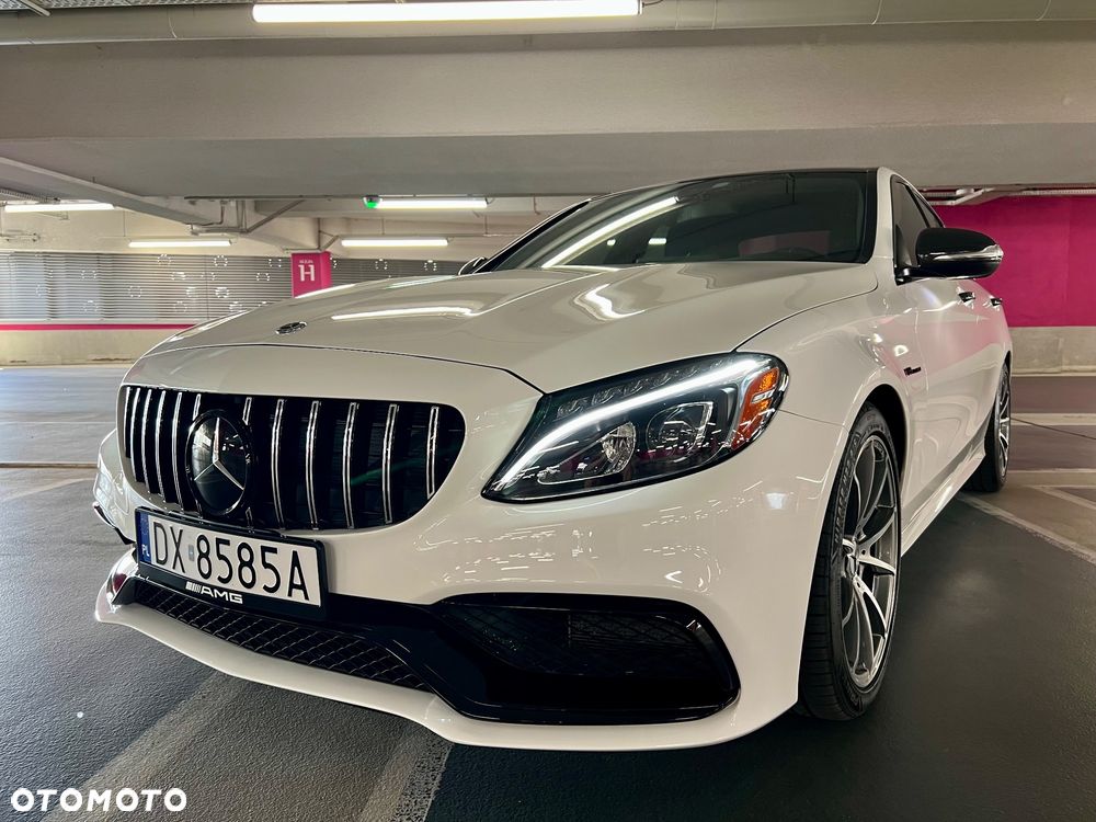 Mercedes-Benz Klasa C AMG 63 AMG Speedshift 7G-MCT - 36