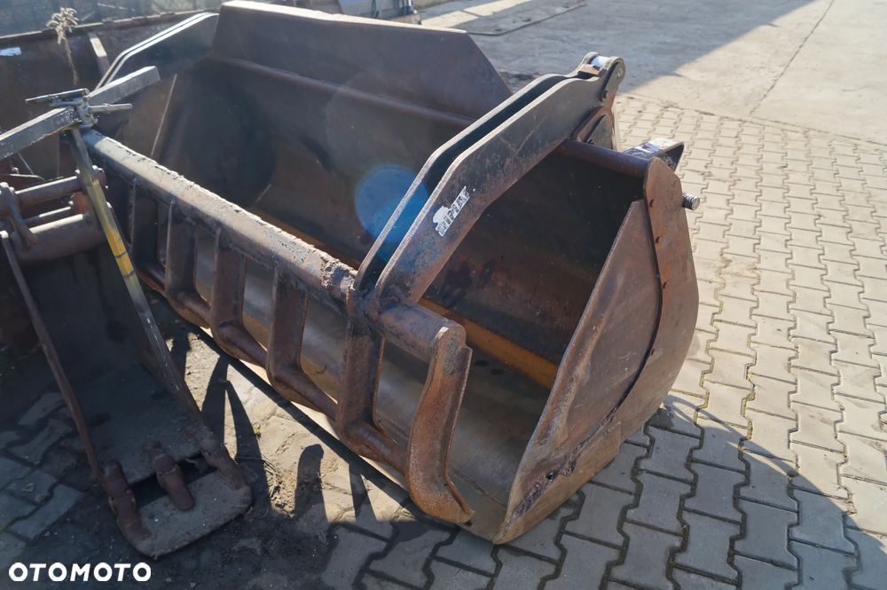 Caterpillar Cat TH 357 D  Ładowarka Teleskopowa - 31