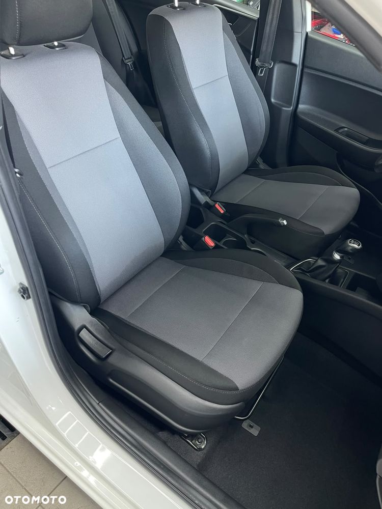 Hyundai i20 1.2 YES - 26