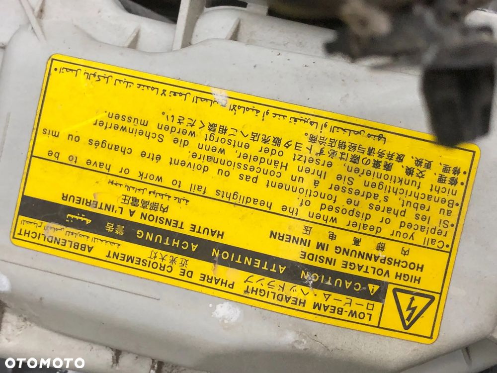 Toyota Avensis T25 LIFT   LAMPY PRZÓD XENON CENA ZA 2 SZTUKI - 10