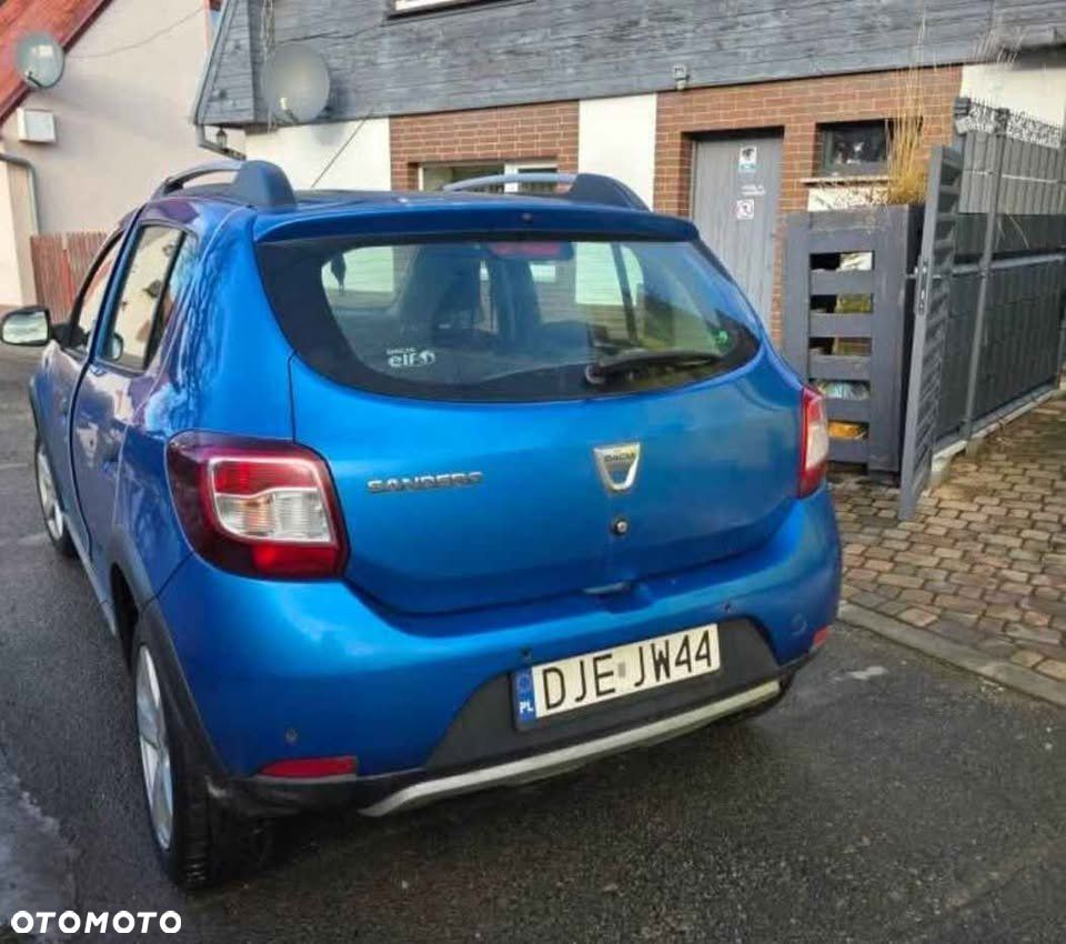 Dacia Sandero - 4