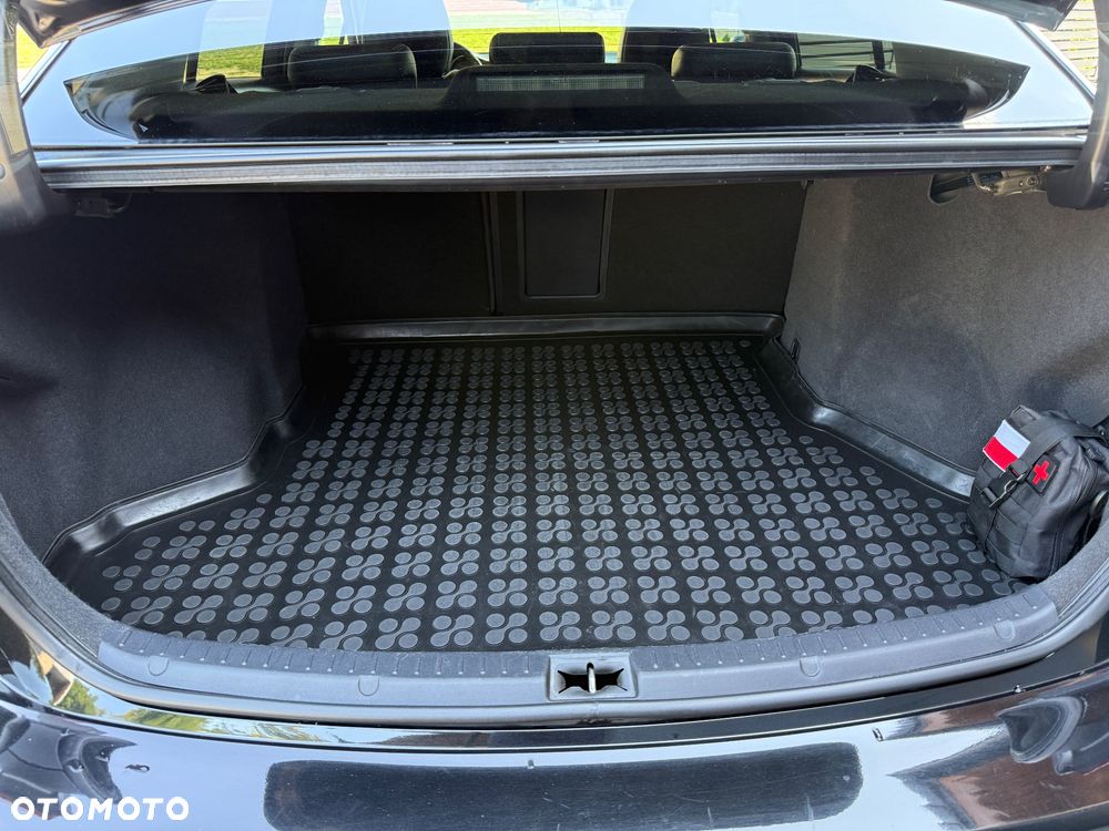 Toyota Avensis 2.0 Prestige MS - 11