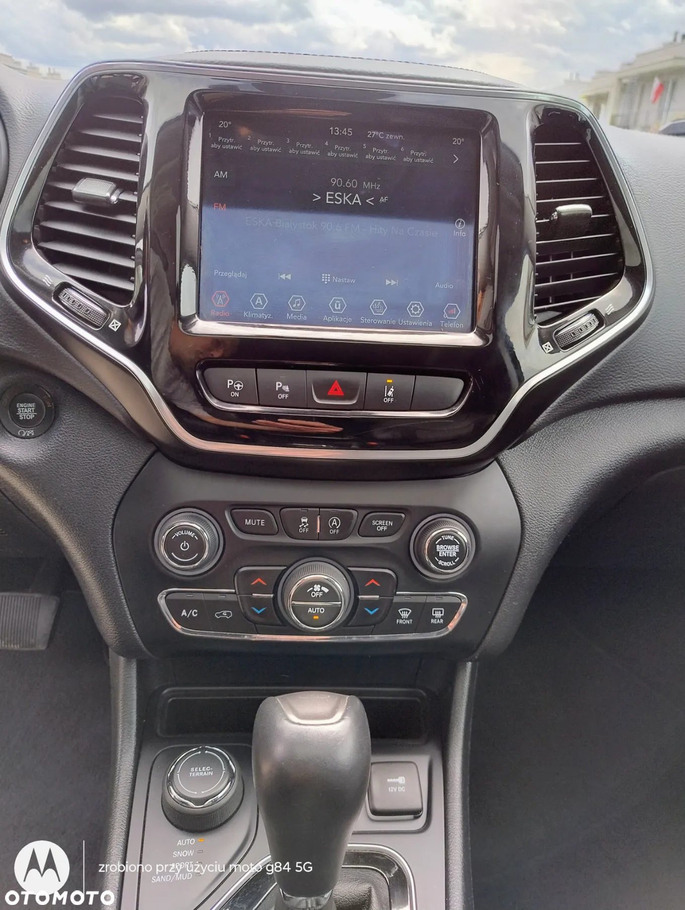 Jeep Cherokee - 15