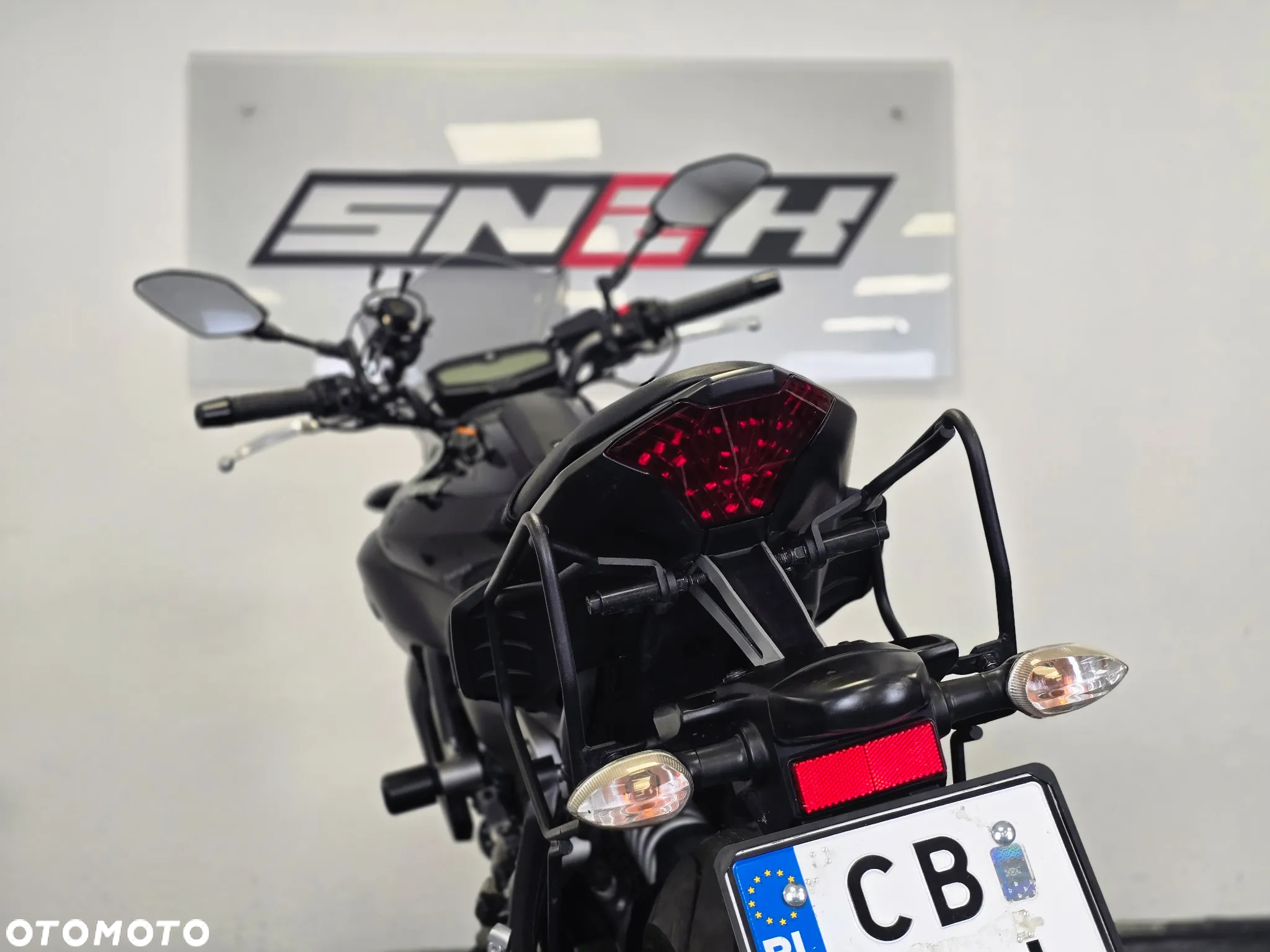 Yamaha MT - 6
