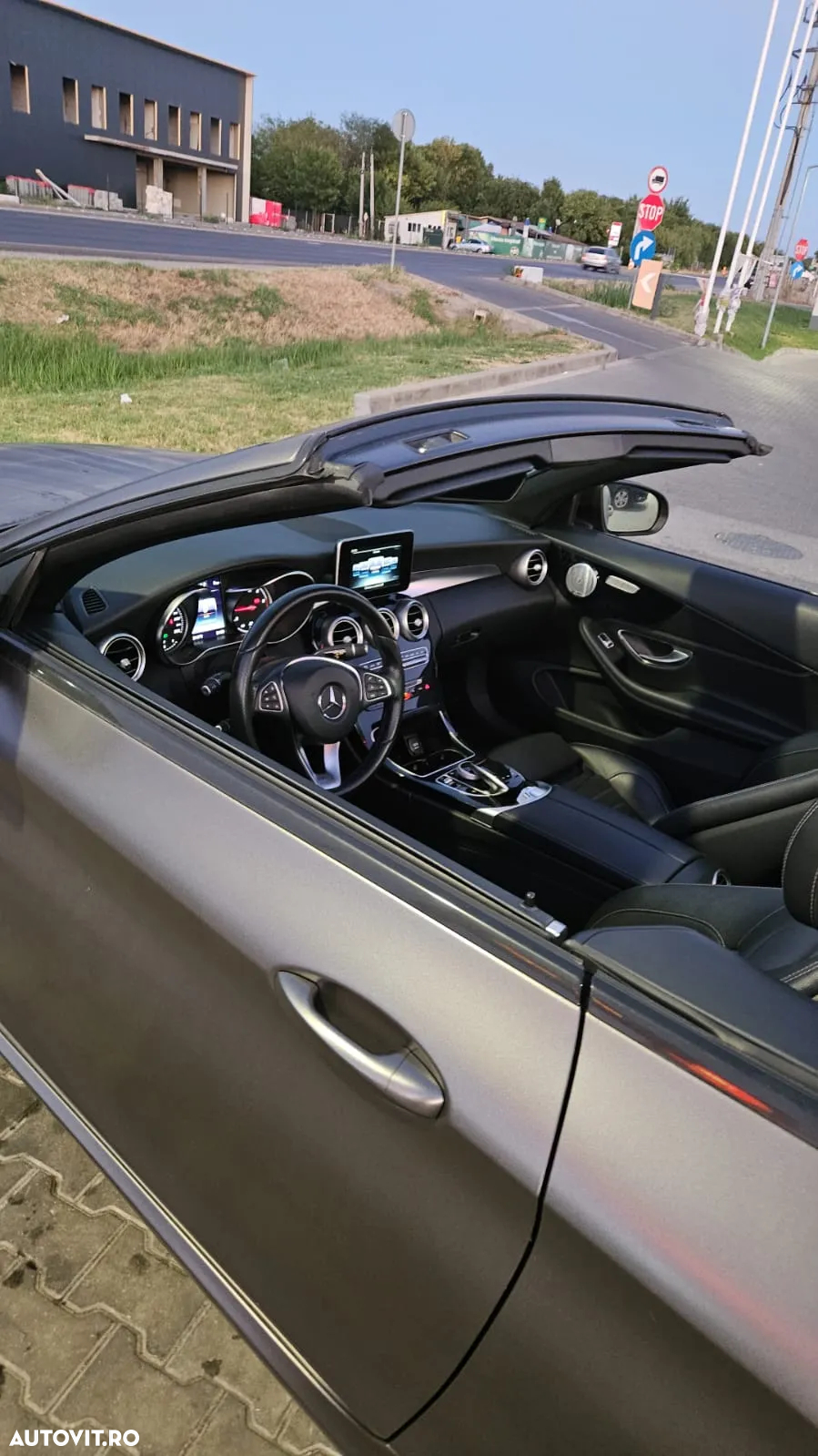 Mercedes-Benz C 220 d Cabrio 4Matic 9G-TRONIC - 8